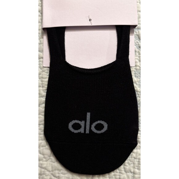 Alo Yoga Black Unisex Conceal Sock Size Medium NWT - Picture 3 of 4